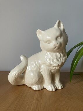 Vintage MCM Haeger Pottery White Ceramic Cat Planter